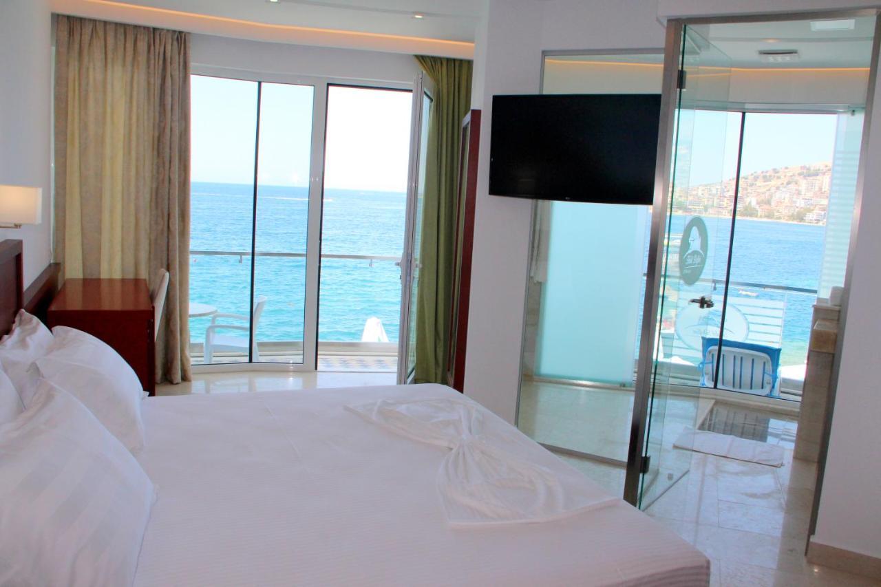 Hotel Delfini Sarande Exterior photo