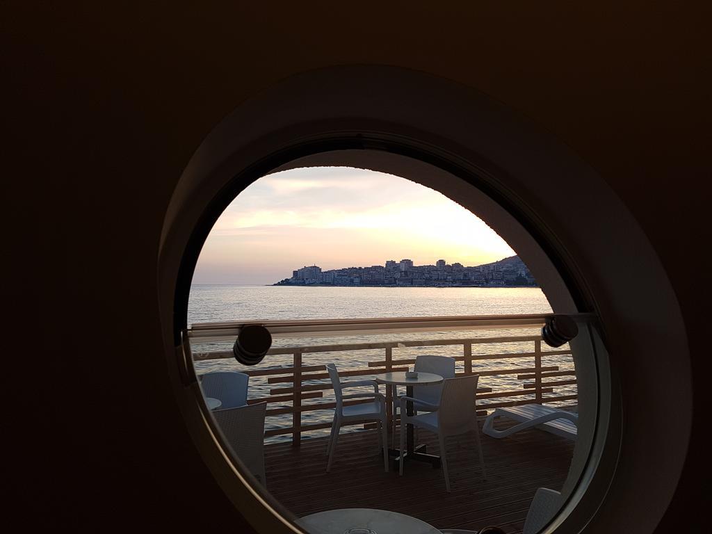 Hotel Delfini Sarande Exterior photo