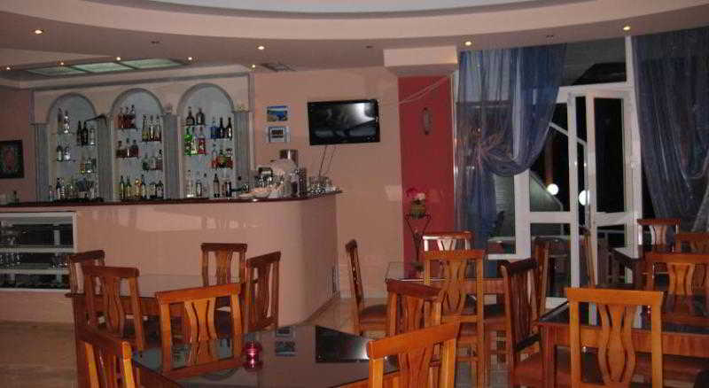 Hotel Delfini Sarande Exterior photo