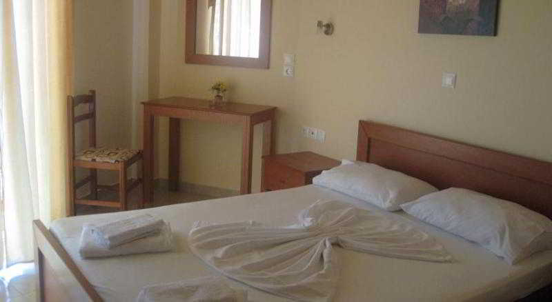 Hotel Delfini Sarande Exterior photo